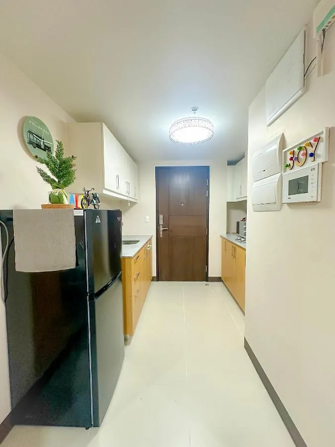 1Br Bgc Uptown Modern Condo Netflix 200Mb Wifi Manila