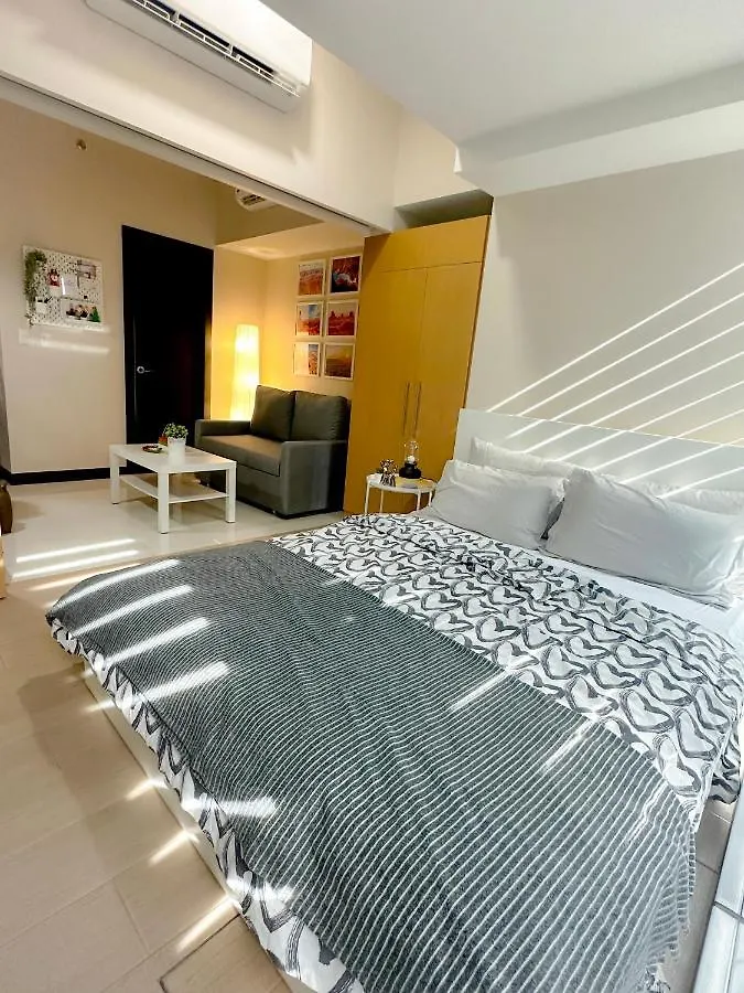 1Br Bgc Uptown Modern Condo Netflix 200Mb Wifi Manila Apartment
