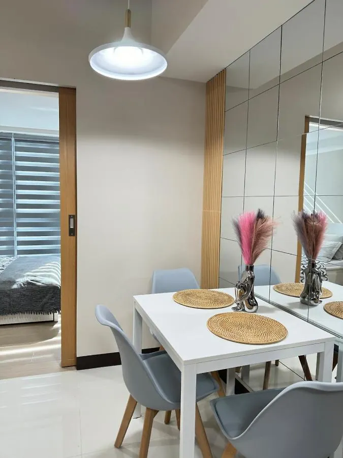 Apartment 1Br Bgc Uptown Modern Condo Netflix 200Mb Wifi Manila