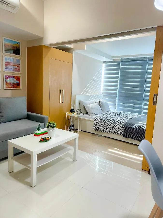 1Br Bgc Uptown Modern Condo Netflix 200Mb Wifi Manila Philippines