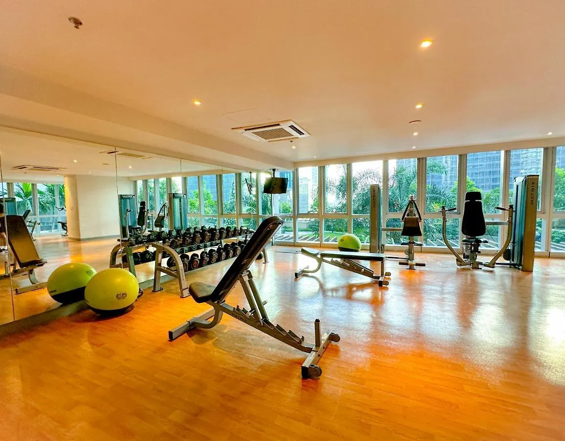 1Br Bgc Uptown Modern Condo Netflix 200Mb Wifi Manila